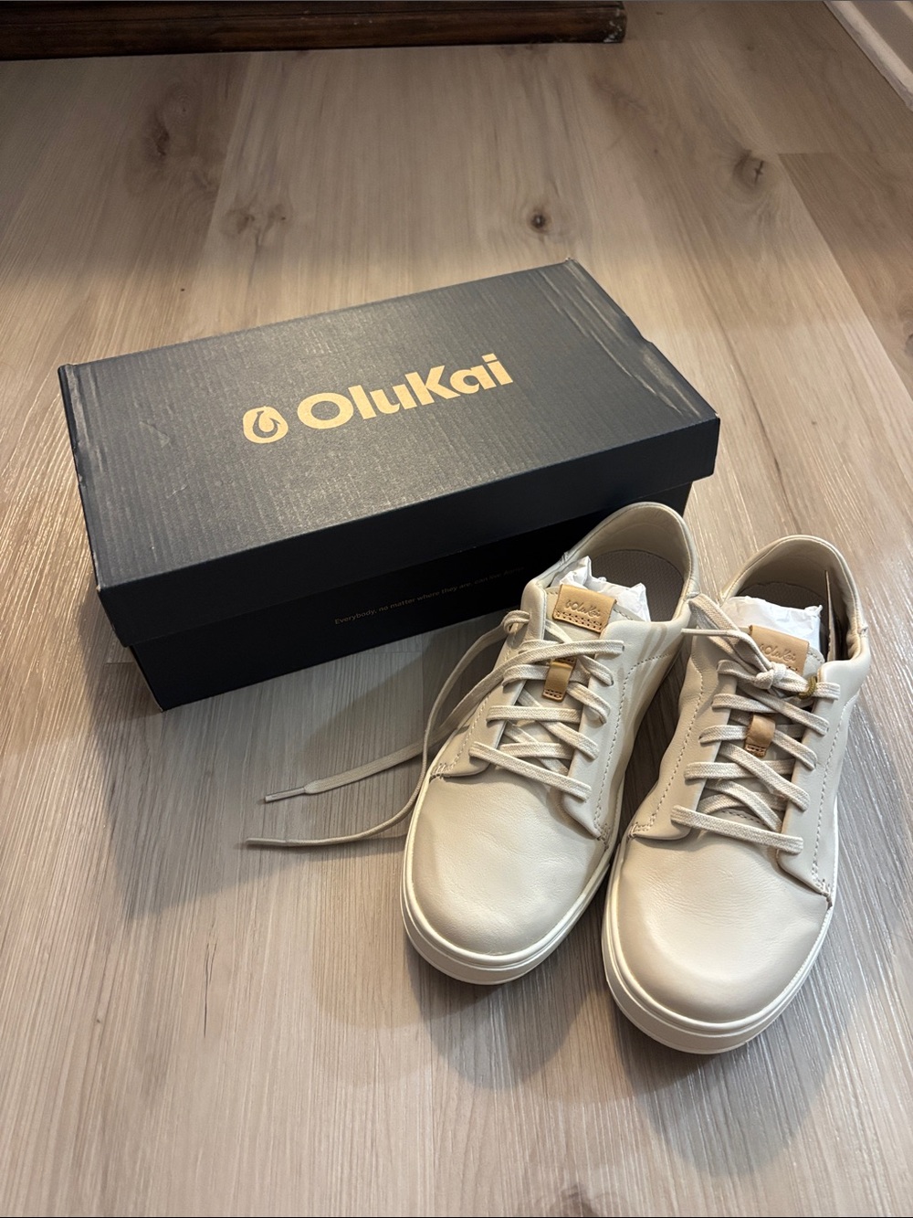 OluKai golf shoes